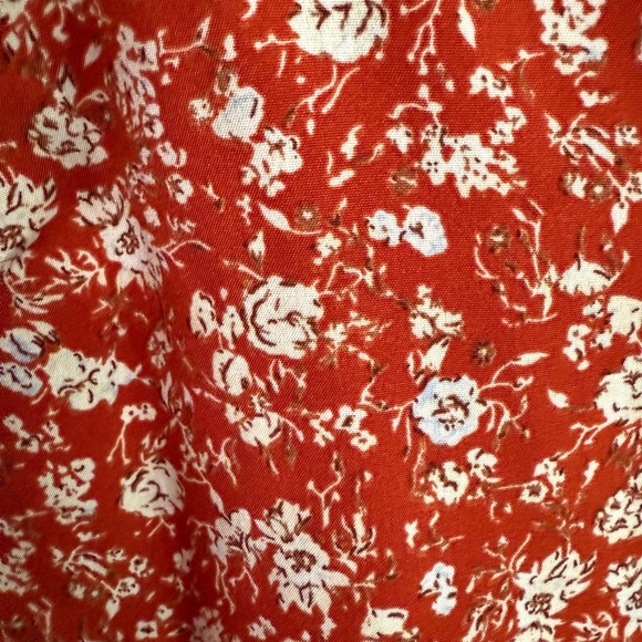 Floral Red Button-up Blouse, Size L - Picture 3 of 4